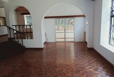 450 ft² Commercial Property with Fibre Internet at Off Rhapta Road