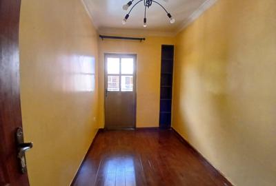 5 Bed Townhouse with En Suite at Lavington Green - 3