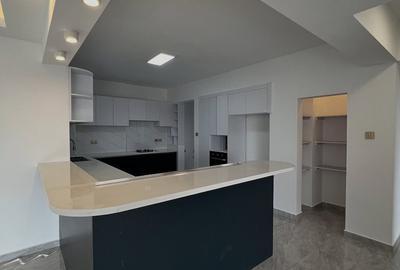 4 Bed Apartment with En Suite at Oledume Road - 3