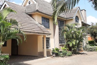 4 Bed Townhouse with En Suite in Lavington