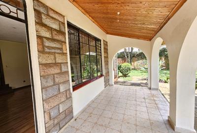 5 Bed House with En Suite in Kyuna