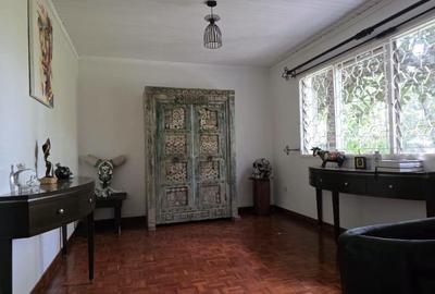 4 Bed House with En Suite in Loresho - 4