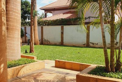 4 Bed Townhouse with En Suite in Juja