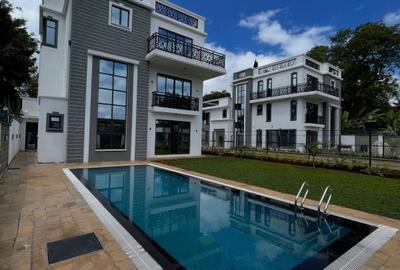 5 Bed Townhouse with En Suite in Lavington