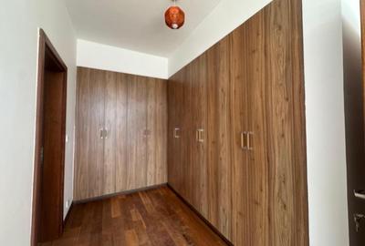 4 Bed Townhouse with En Suite at Lavington