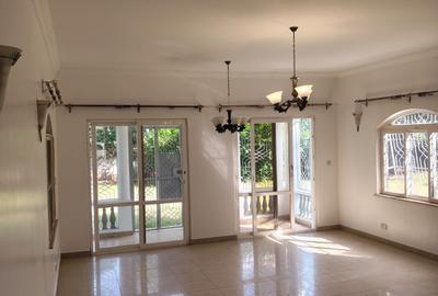 5 Bed House with Garden in Runda - 3