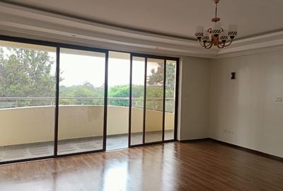 Serviced 3 Bed Apartment with En Suite in Kileleshwa