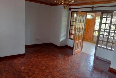 4 Bed House with En Suite at Muthaiga North