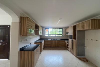5 Bed House with En Suite in Karen