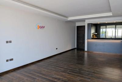 3 Bed Apartment with En Suite in Westlands Area - 2