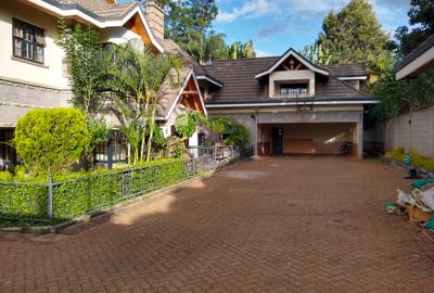 5 Bed House with En Suite at