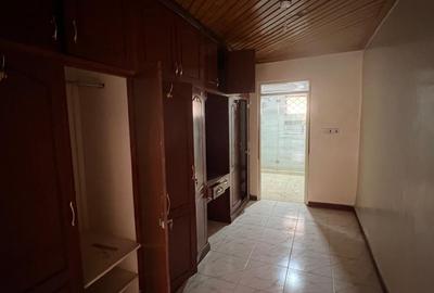 4 Bed Townhouse with Swimming Pool in Kileleshwa - 2