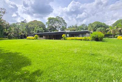 5 Bed House with En Suite in Muthaiga