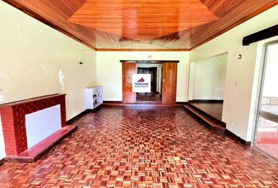 4 Bed House with En Suite in Runda - 2