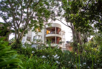 Serviced 2 Bed Apartment with En Suite at Muthaiga Road