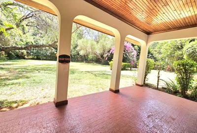 5 Bed Townhouse with En Suite in Kyuna - 2