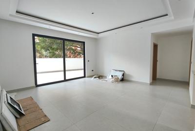 2 Bed Apartment with En Suite at Brookside Drive - 3