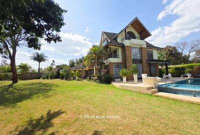 4 Bed House with Swimming Pool in Garden Estate