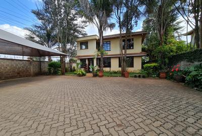 3 Bed House with En Suite at Lavington