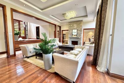 5 Bed Villa with En Suite in Karen