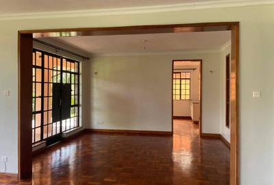 4 Bed Townhouse with En Suite at Mumwe Drive - 4
