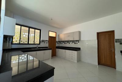 Serviced 4 Bed Apartment with En Suite in Nyali Area