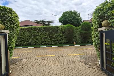 6 Bed House with En Suite at Magadi Road - 3