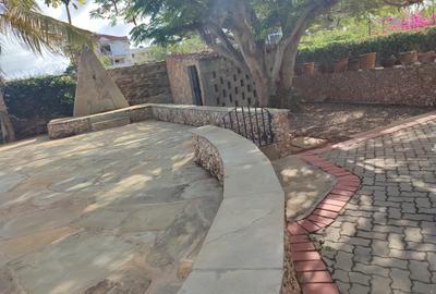 5 Bed House with En Suite in Shanzu