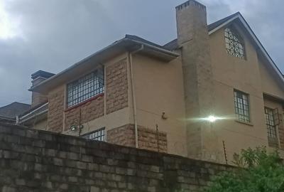 5 Bed Townhouse with En Suite in Karen