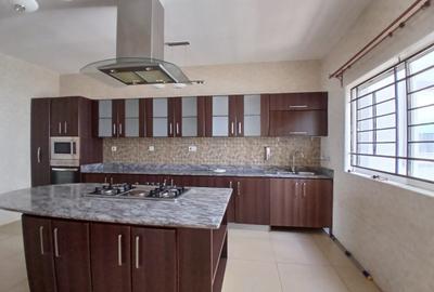 3 Bed Apartment with En Suite at Gatundu Road - 4