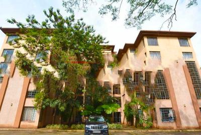 2 Bed Apartment with En Suite in Brookside