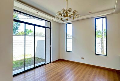 5 Bed Townhouse with En Suite in Lavington
