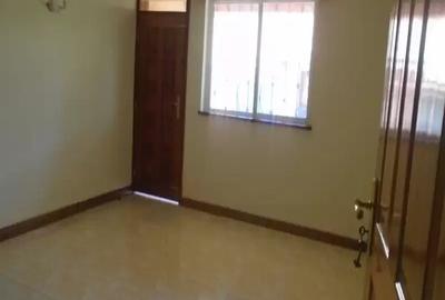 4 Bed Villa with En Suite at Mandela Road - 3