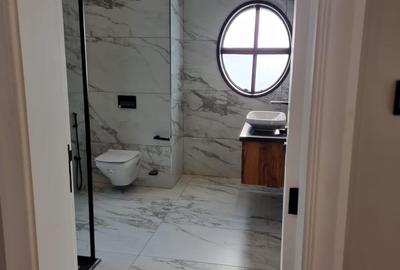 5 Bed Villa with En Suite in Loresho - 2