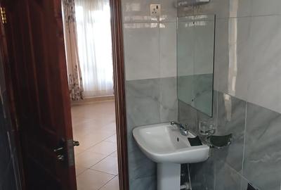 4 Bed Villa with En Suite in Kitengela - 2