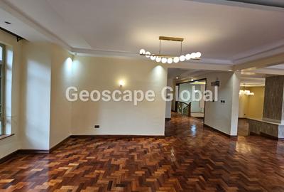 4 Bed Apartment with En Suite in Gigiri