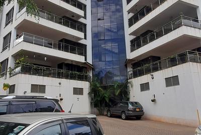 4 Bed Apartment with En Suite at Ngao Road