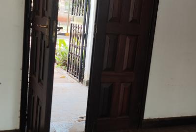 5 Bed Townhouse with En Suite in Kileleshwa - 4