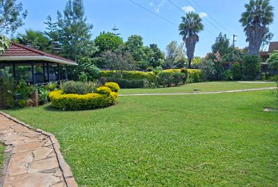 Serviced 2 Bed Apartment with En Suite at Runda - 2