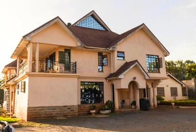 7 Bed Villa with En Suite in Runda