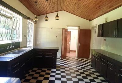 4 Bed House with Staff Quarters at Gigiri