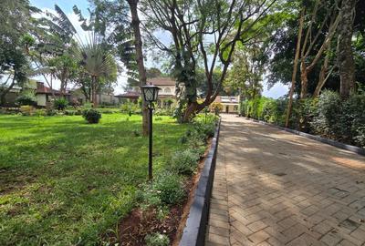 4 Bed House with En Suite in Gigiri