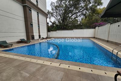 3 Bed Apartment with En Suite in Riverside