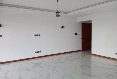 Serviced 3 Bed Apartment with En Suite in Kileleshwa