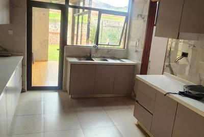 4 Bed Villa with En Suite at Gataka Road - 4