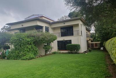 5 Bed Townhouse with En Suite at Karen Dagoreti Road