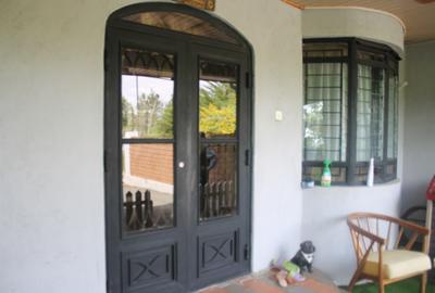 3 Bed House with En Suite at Karen - Fairacres - 3