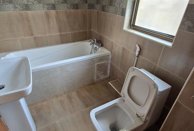 5 Bed Townhouse with En Suite in Lavington