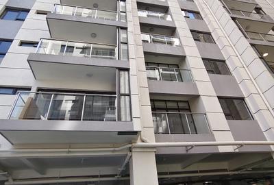 1 Bed Apartment with Gym in Kilimani