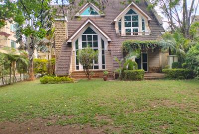 5 Bed Townhouse with En Suite in Lavington